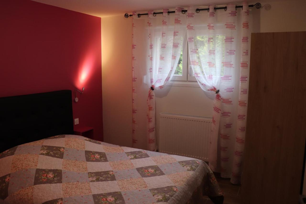 Apartment Les Eglantines Rez-de-jardin *