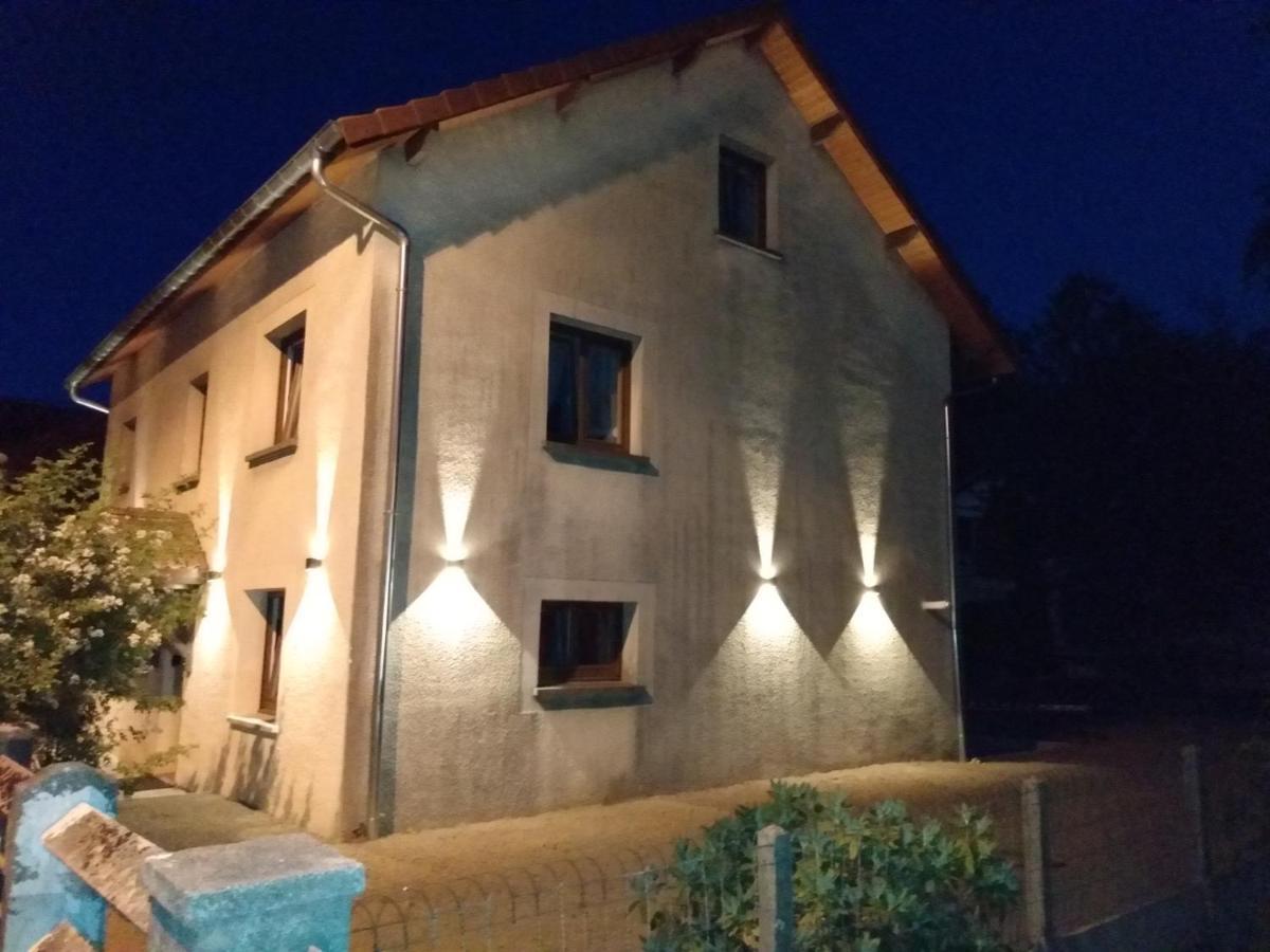 Les Eglantines Rez-de-jardin Apartment *